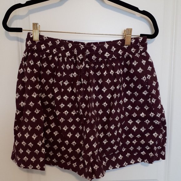 Cute Skirt - Picture 1 of 3